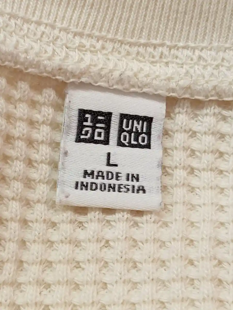 UNIQLO T-Shirt Bild 3