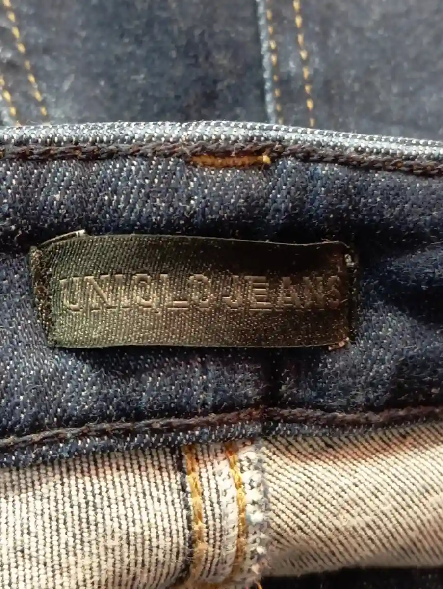 UNIQLO High Waist Jeans Bild 3