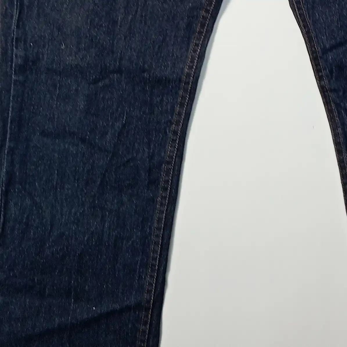 BLEED Jeans Tapered Fit Bild 4