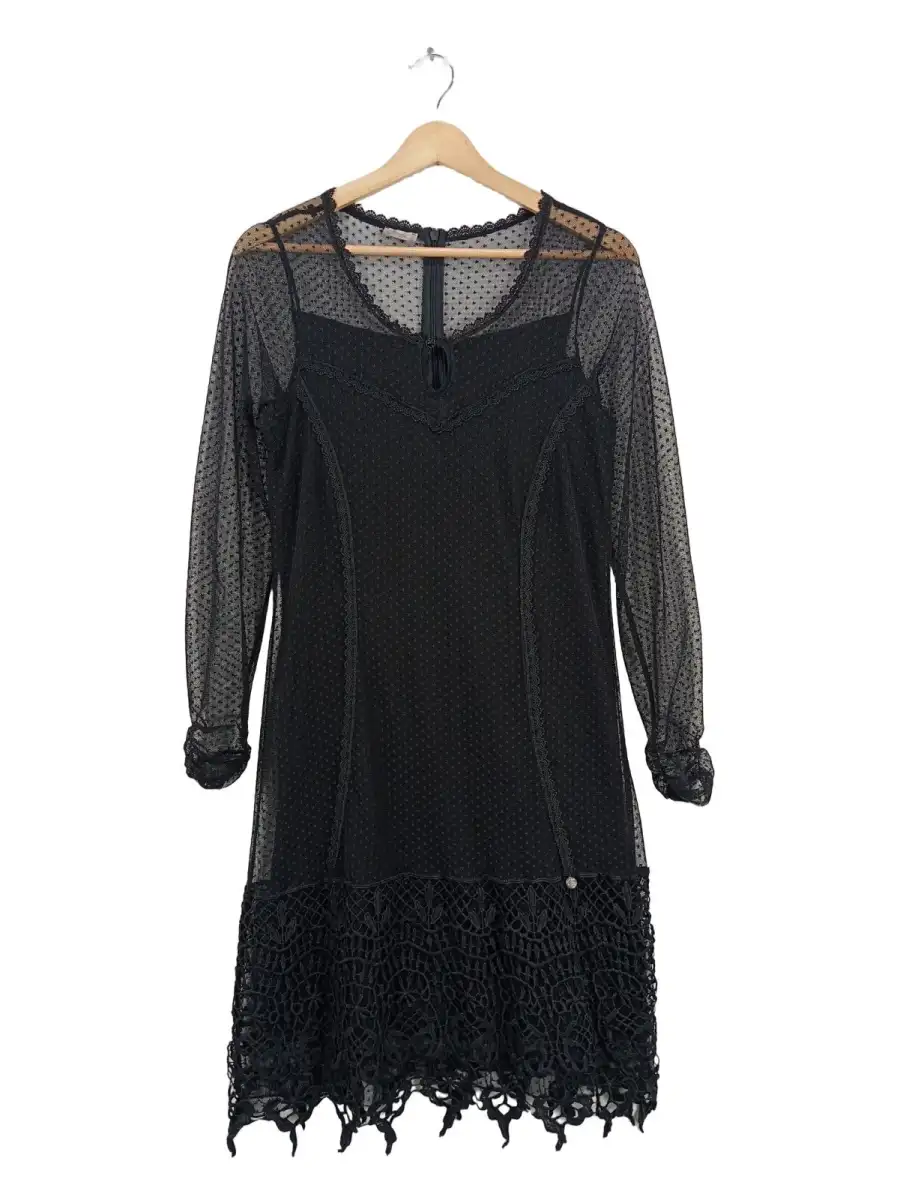 TREDY Spitzenkleid Bild 1