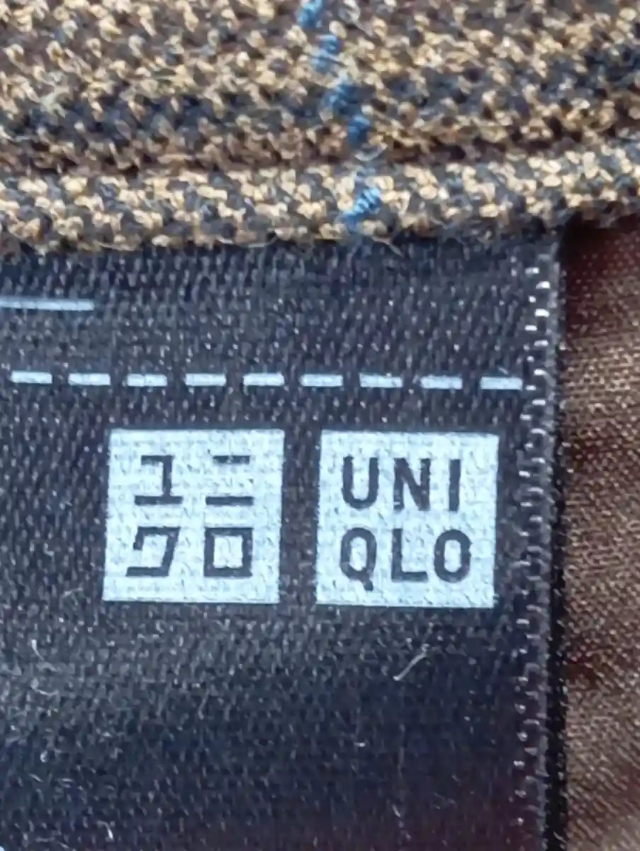 UNIQLO Stoffhose Bild 3