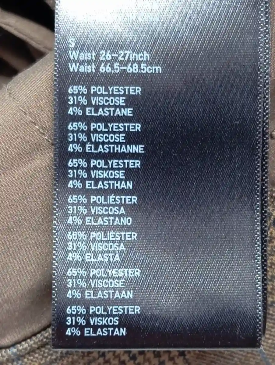 UNIQLO Stoffhose Bild 4