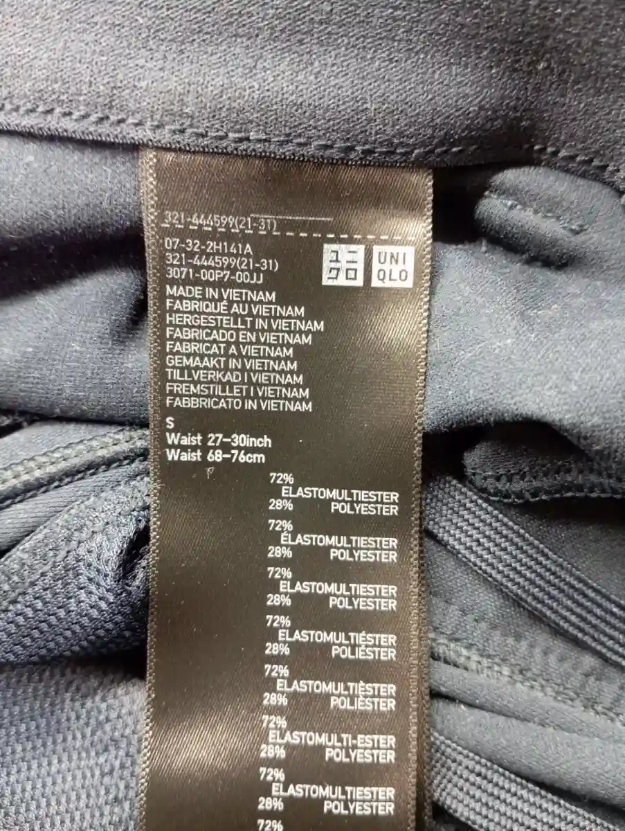 UNIQLO Stoffhose Bild 3