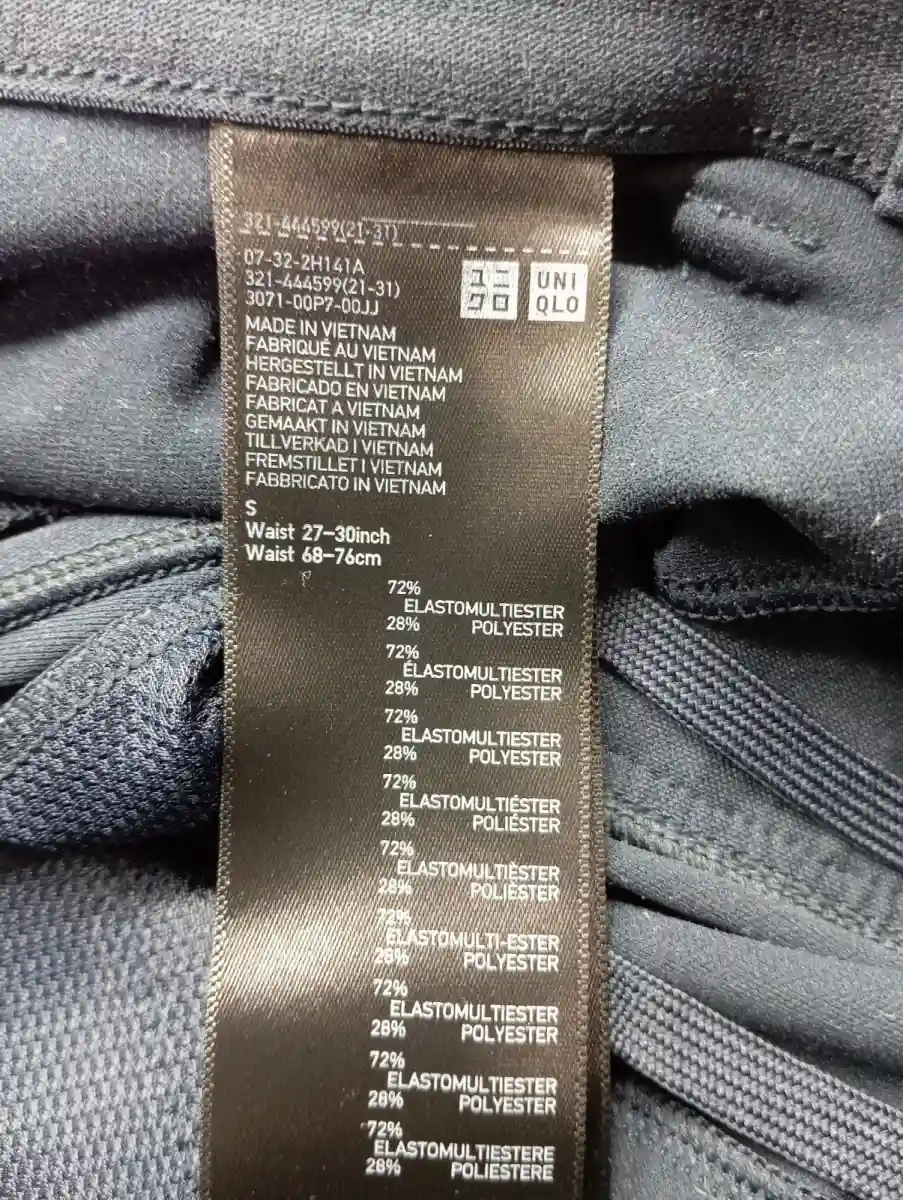 UNIQLO Stoffhose Bild 4