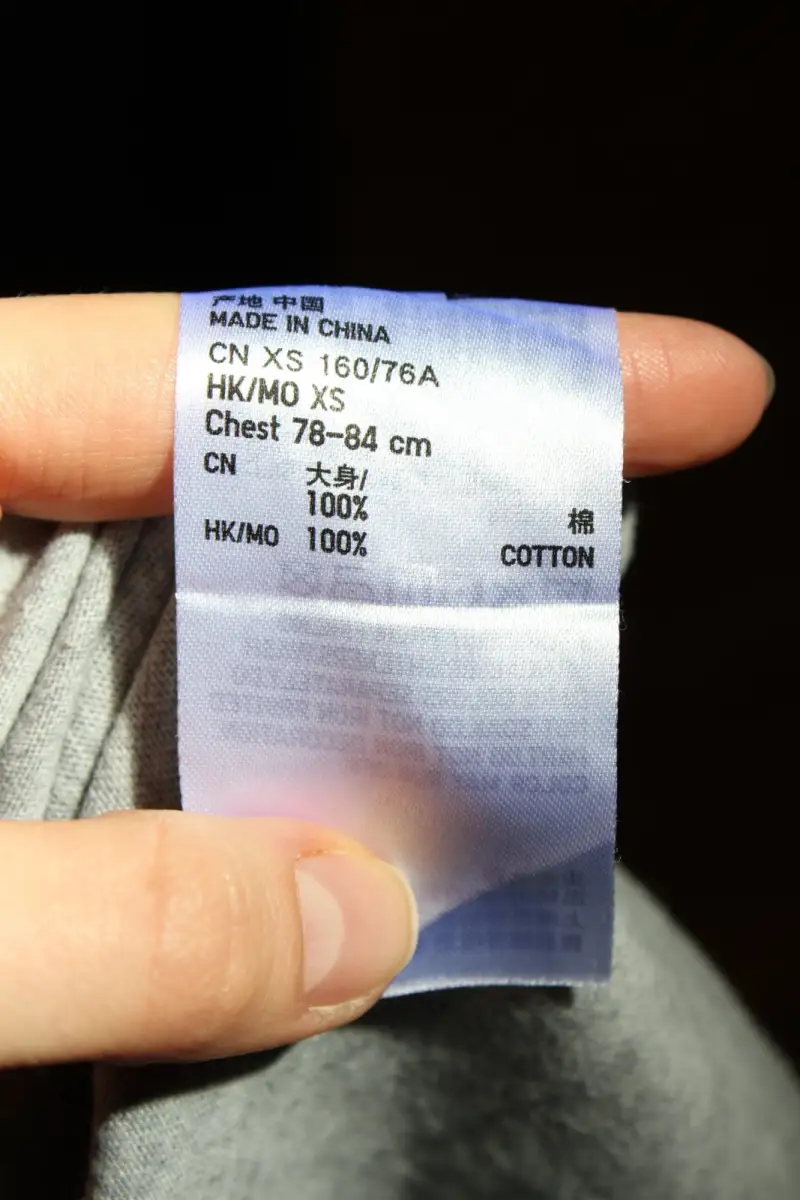 UNIQLO T-Shirt Bild 4