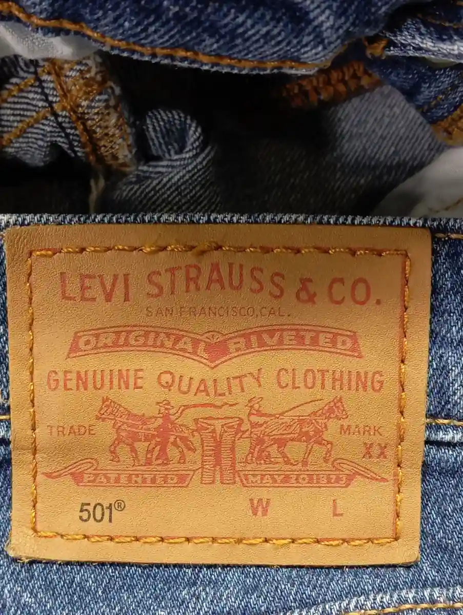 LEVI'S Jeans Shorts Bild 3