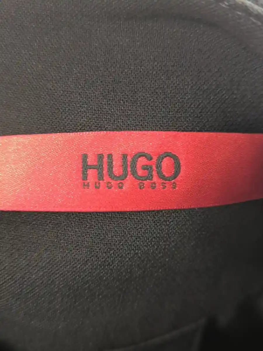 HUGO BOSS Kostüm mit Rock Bild 3