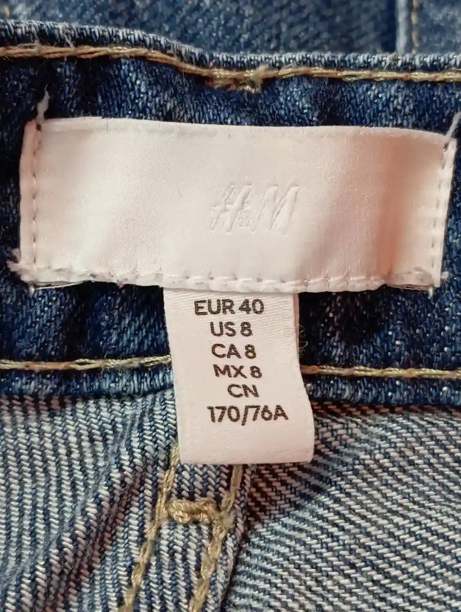 H&M Jeans Wide Fit Bild 3