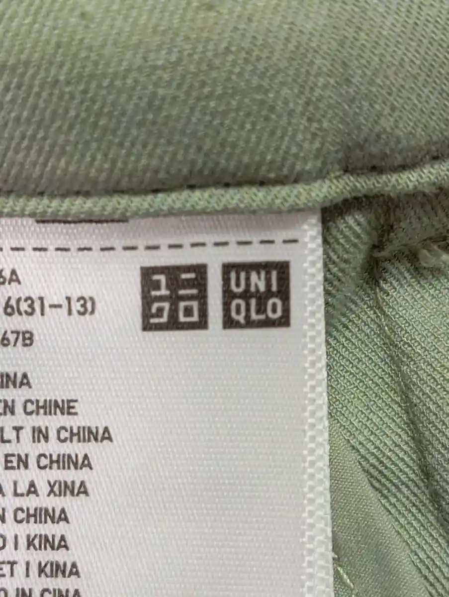 UNIQLO Stoffhose Bild 3