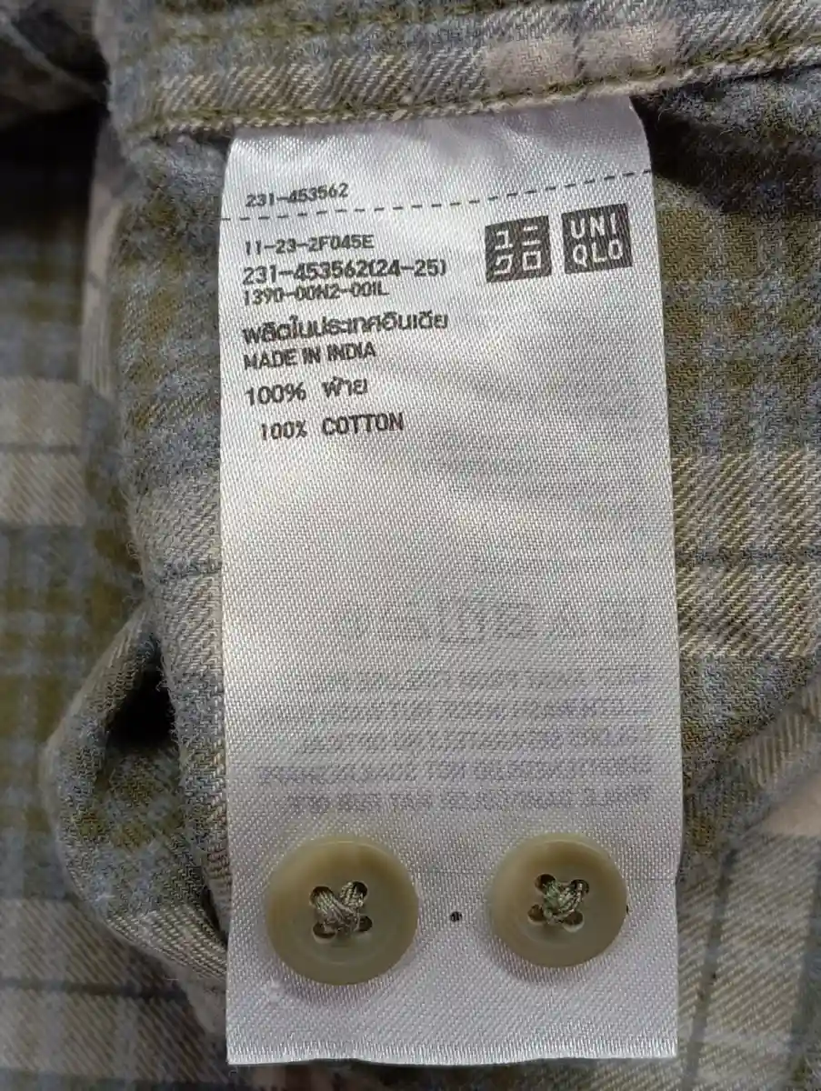 UNIQLO Freizeithemd Bild 4