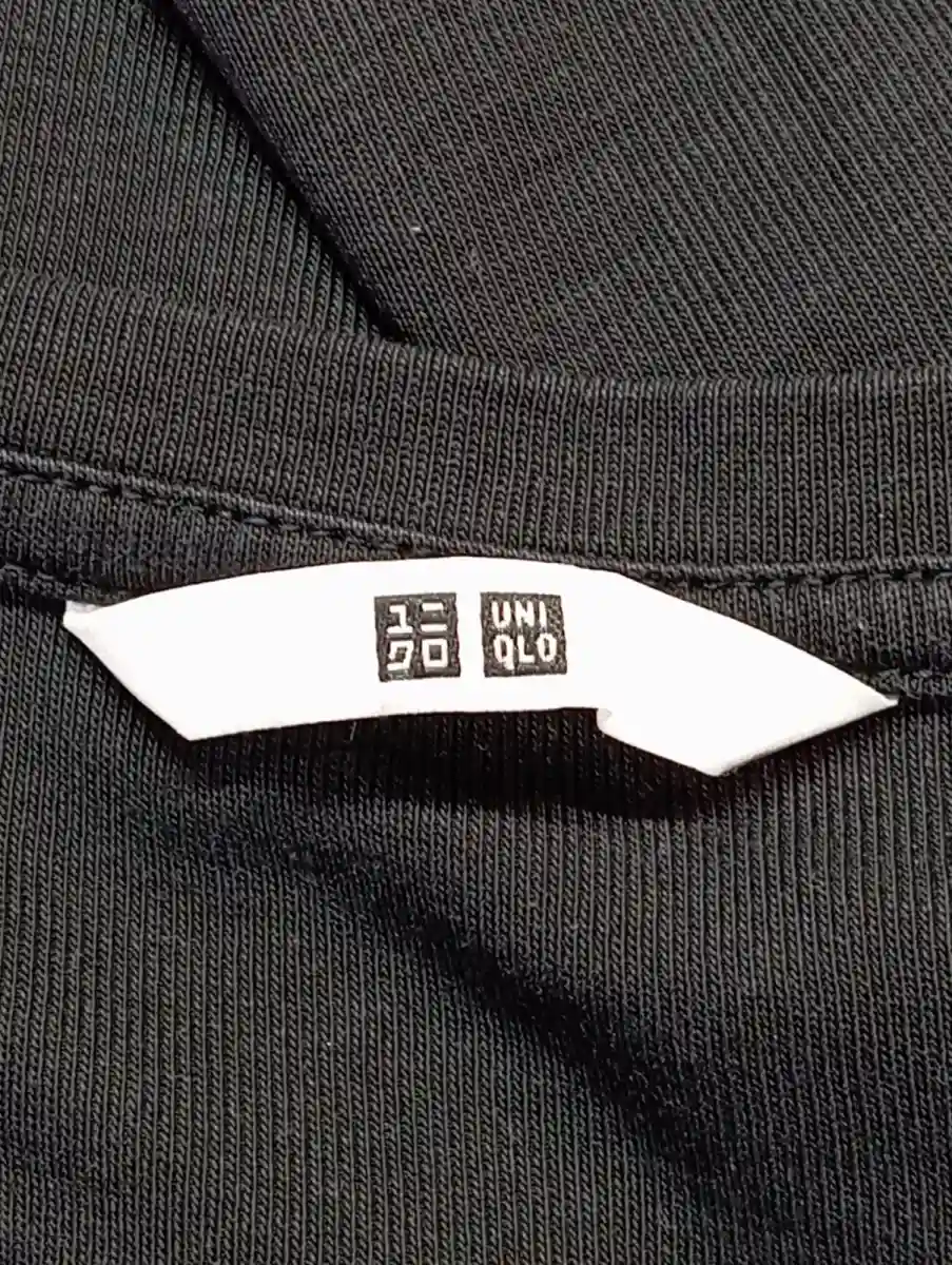 UNIQLO T-Shirt Bild 3