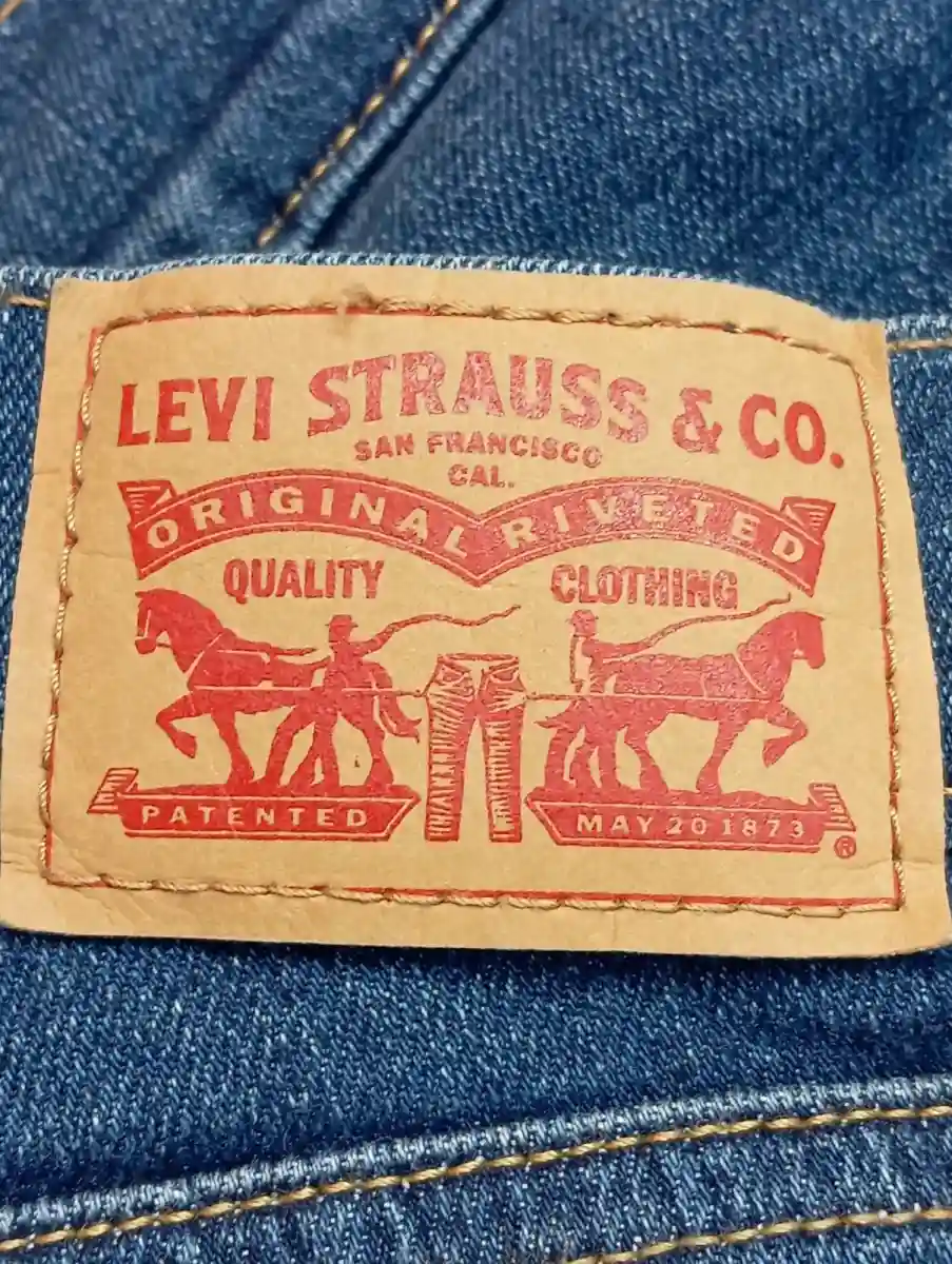 LEVI'S Jeans Shorts Bild 3