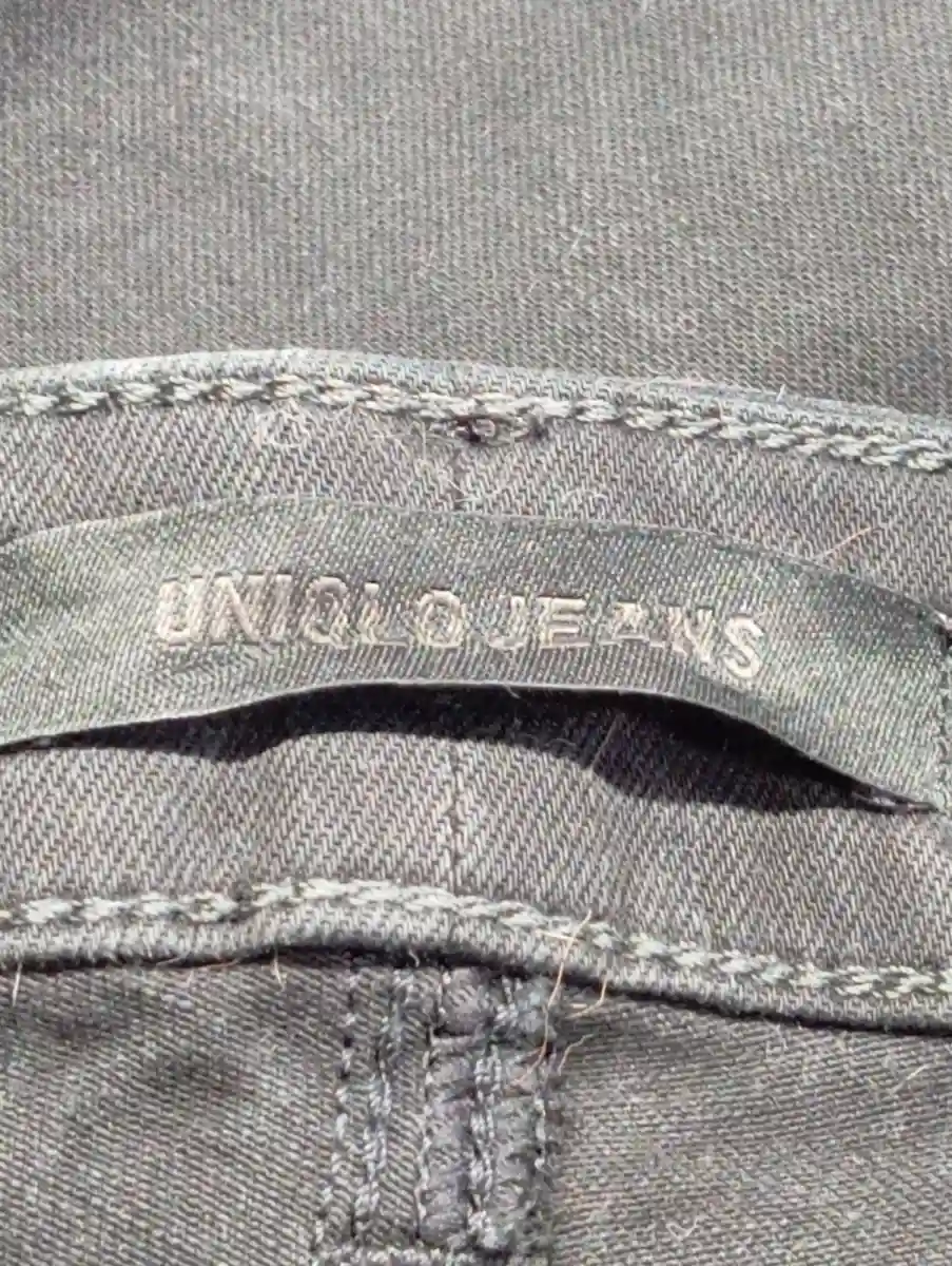 UNIQLO Jeans Slim Fit Bild 3