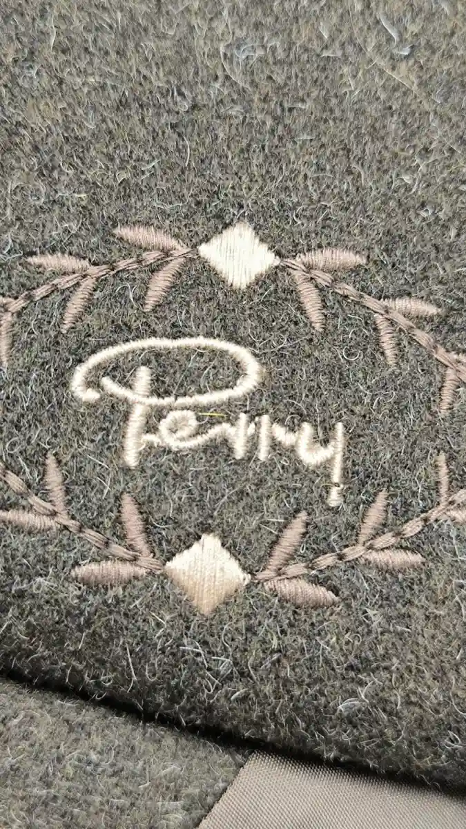 PERRY Trachtenweste Bild 3