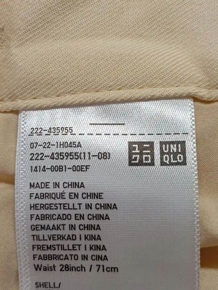 UNIQLO A-Linienrock Bild 3