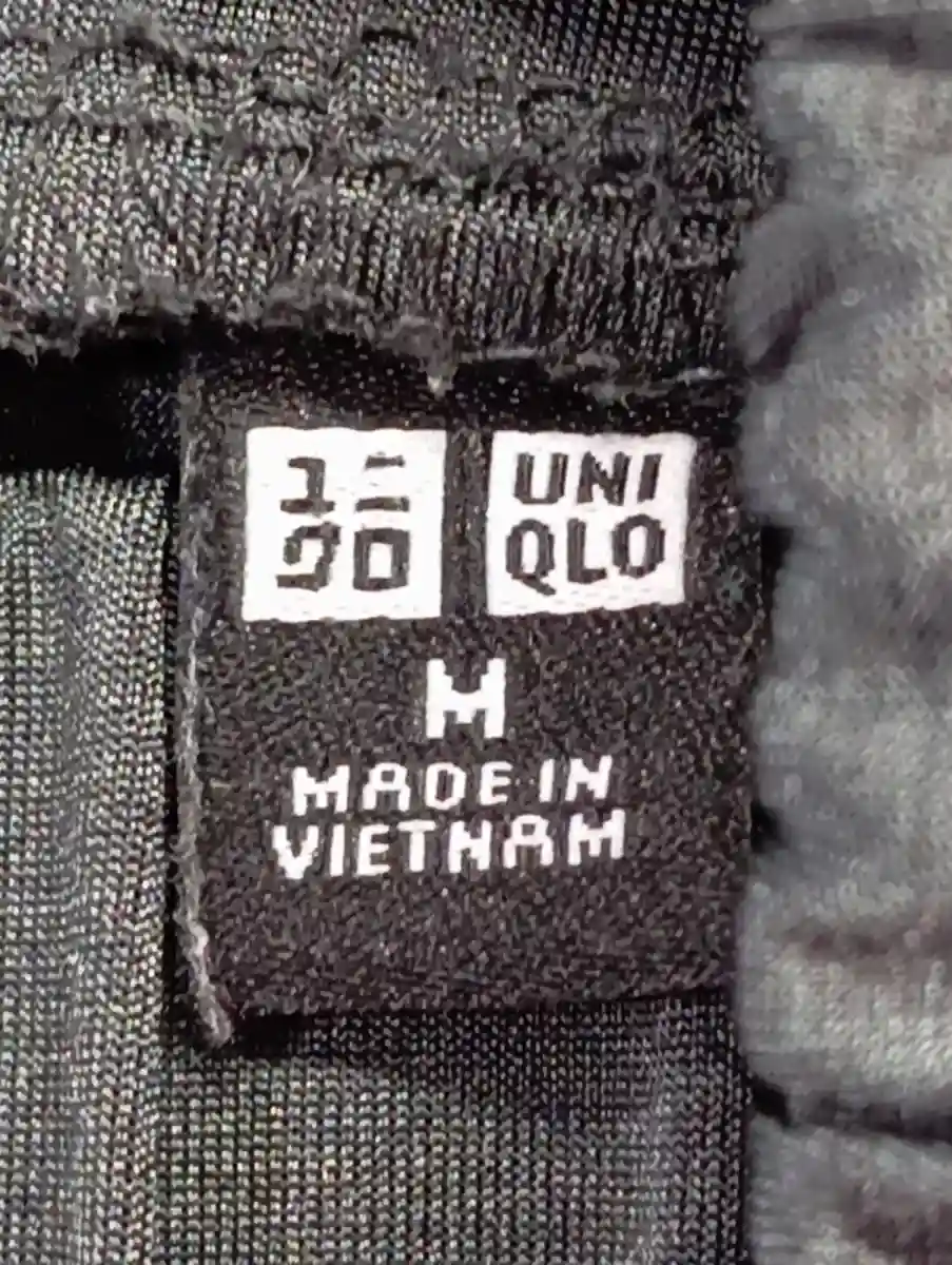 UNIQLO Stoffhose Bild 3