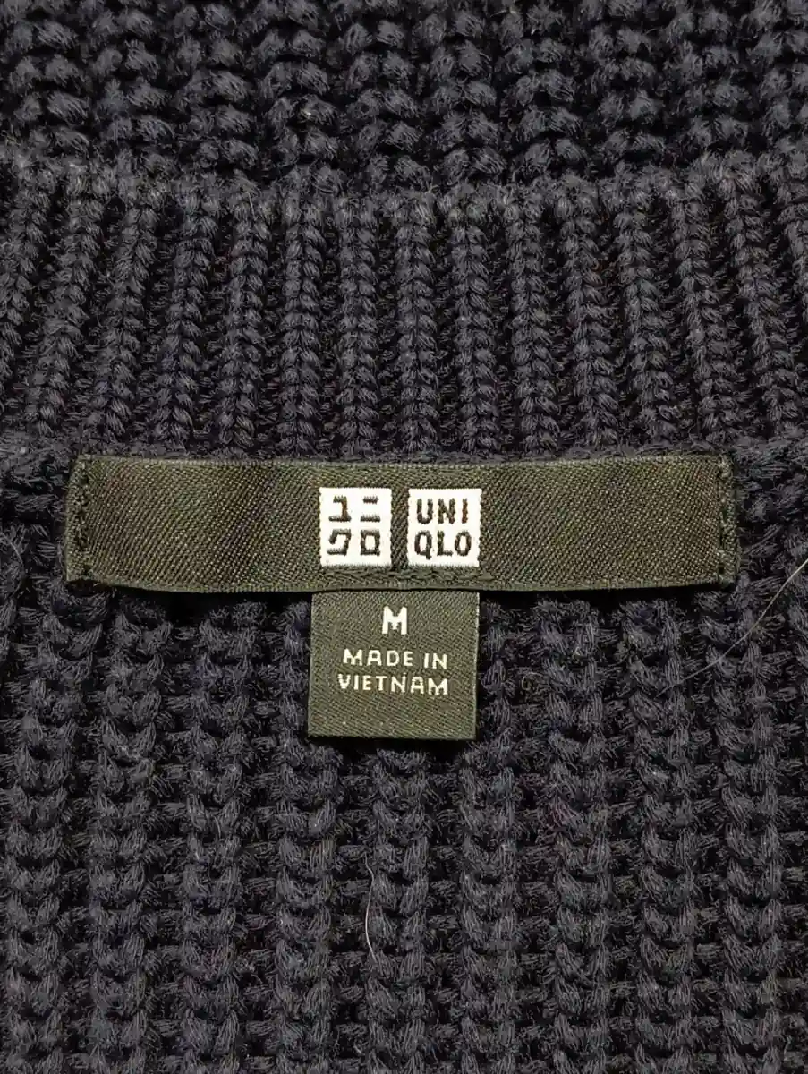 UNIQLO Pullunder Bild 3