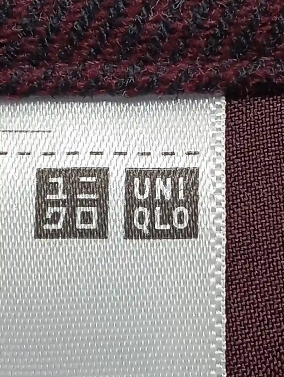 UNIQLO A-Linienrock Bild 3