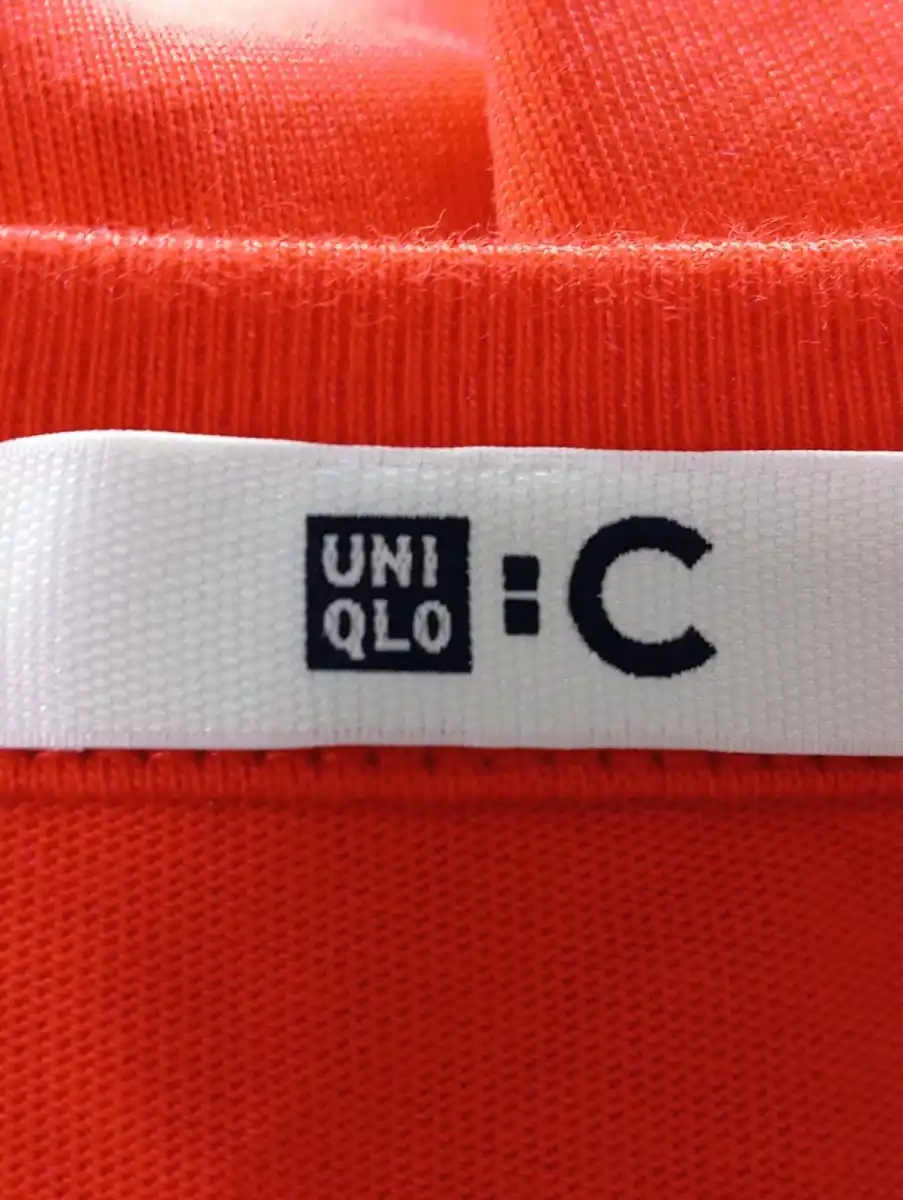 UNIQLO T-Shirt Bild 3