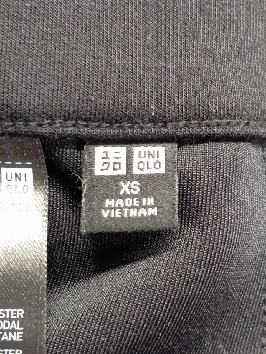 UNIQLO Stoffhose Bild 3