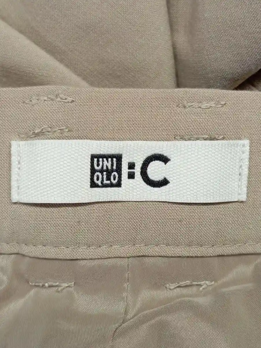 UNIQLO Stoffhose Bild 3