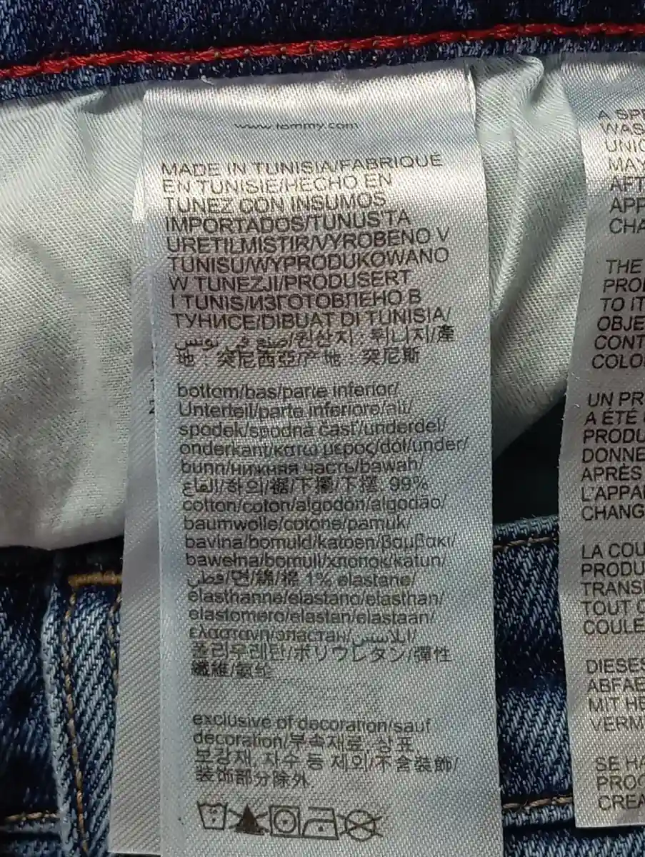 TOMMY HILFIGER Jeans Wide Fit Bild 4
