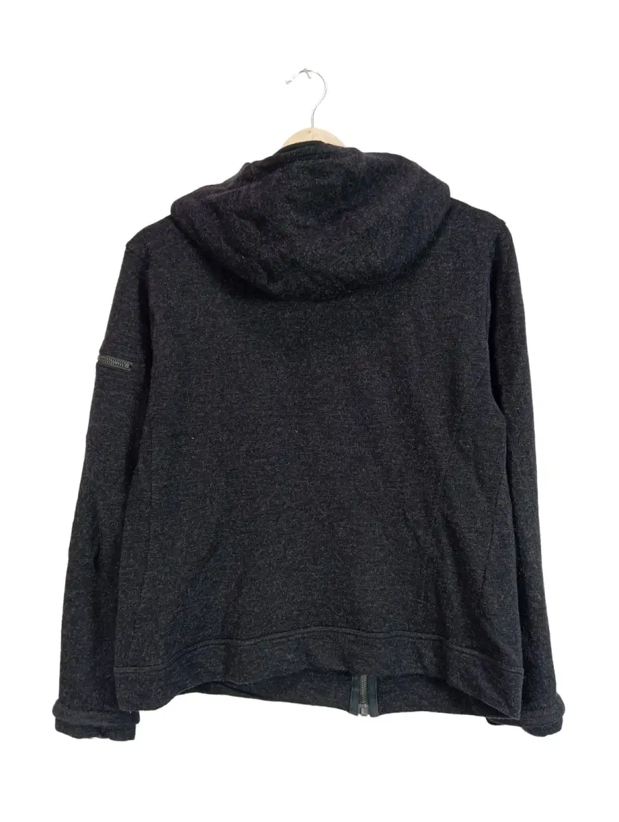 OUTLYNE Sweatshirt Bild 2